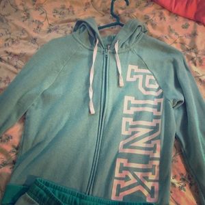 A light blue (Pink)Victoria Sectet Sweatsuit
